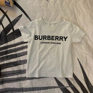 Kids Burberry T-shirt size 4Y